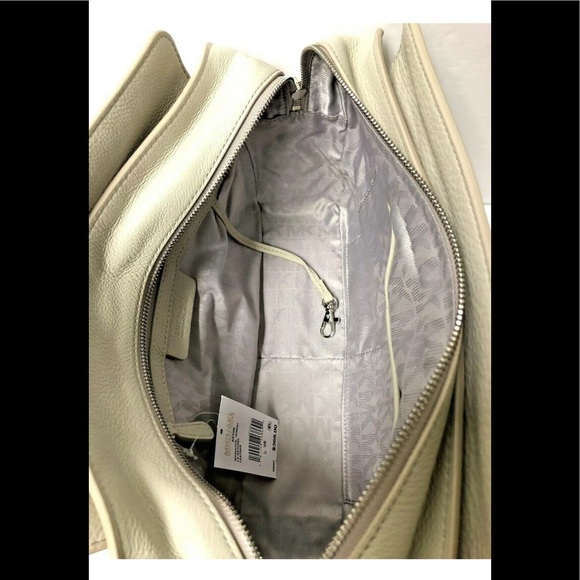 NWT MICHAEL KORS Astor Lg Satchel Leather CEMENT - Picture 5 of 6